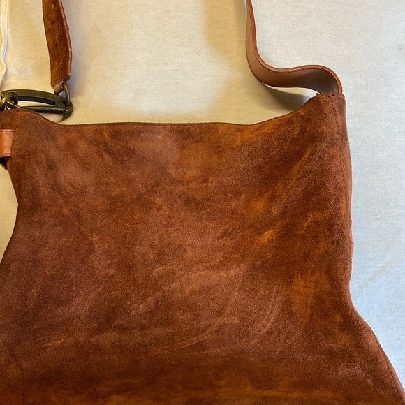 Authentic Furla bag bought in Italy, side, excellent condition - Picture 4 of 5